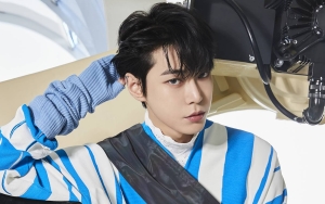 AAA 2021: Doyoung NCT Tampil Gagah Sebagai Aktor, Terima Penghargaan Auto Bikin Bangga