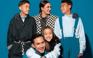 Darius Sinathrya Sedih Kabarkan Donna Agnesia dan Sang Putri Dilarikan ke RS, Sakit Apa?