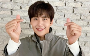 AAA 2021: Kim Seon Ho Menangkan 2 Penghargaan, Agensi Sampaikan Hal Ini pada Penggemar