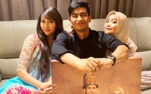 Reaksi Teuku Ryan Saat Dipeluk Lucinta Luna Tuai Sorotan, Gercep Langsung Lakukan Ini Ke Ria Ricis