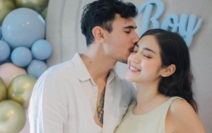  Perut Besar Jessica Iskandar Jadi Sorotan di Acara Gender Reveal, Bakal Punya Anak Laki-Laki?