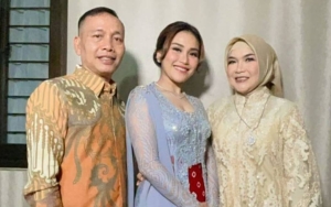 Sudah Jadi Pedangdut Ternama, Sikap Ayu Ting Ting Kepada Sang Ibu Selama Liburan di LA Terkuak