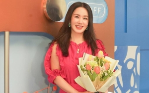 Uhm Jung Hwa Alami Cedera Tulang Rusuk Saat Olahraga Jadi Alasan Hiatus Sementara