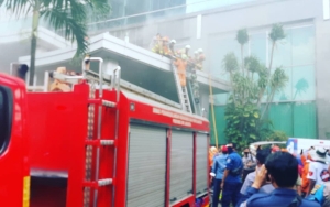 Gedung Cyber Kuningan Terbakar Tewaskan 2 Orang, Operasional Layanan Ini Ikut Terganggu