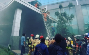 Tim Lab Mulai Periksa Penyebab Kebakaran Gedung Cyber 1, Damkar Duga Akibat Korsleting Listrik