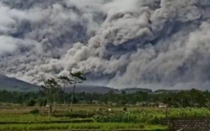 Tewaskan 39 Orang, Penyebab Erupsi Gunung Semeru Diungkapkan Pakar Geologi 