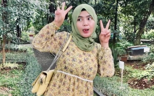 Rosa Meldianti Bicarakan Orang Suka Memutus Rezeki, Sindir Dewi Persik?