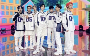 MAMA 2021: ENHYPEN Tampil Serba Hitam di Red Carpet, Visual Para Member Bikin Silau