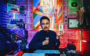 Denny Darko Bongkar Penghasilan Konten YouTube Yang Undang Fuji, Capai Ratusan Juta!