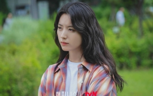 Han Hyo Joo Soroti Fashion dan Gaya Rambutnya Yang Sering Jadi Hot Topik di 'Happiness'