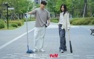 Hyungsik Terus Nangis Saat Syuting Ciuman 'Happiness', Han Hyo Joo Lakukan Ini untuk Menenangkannya