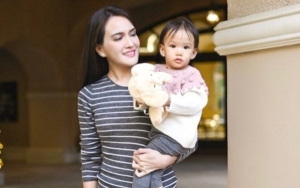 Foto Tanpa Baby Claire, Penampilan Shandy Aulia Pakai Crop Top Dipuji Bak ABG Hingga Boneka Barbie