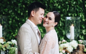 Shandy Aulia Pamer Foto Dinner Bareng Suami Rayakan 10 Tahun Pernikahan