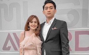 Makan Bareng Ifan Seventeen, Heboh Bayangan Seram Di Ponsel Citra Monica Bikin Salfok