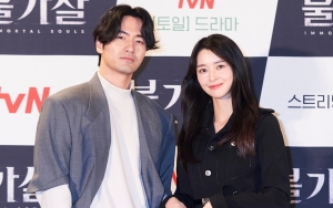 Punya Hubungan Tragis, Lee Jin Wook dan Kwon Nara Pelukan Emosional di 'Bulgasal: Immortal Souls'