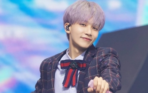 KBS Gayo Daechukje 2021: Busana Jeonghan SEVENTEEN Ketumpahan Minuman, Ekspresi Member Bikin Ngakak