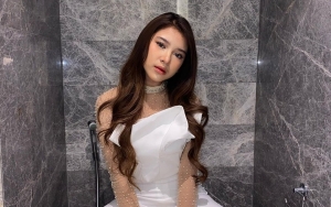 Tiara Andini Ungkap Rasa Senang Saat Wajahnya Terpampang di Times Square New York