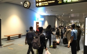 'Buang' Hong Kong, Indonesia Larang Masuk Inggris dan 2 Negara Lain demi Cegah Omicron