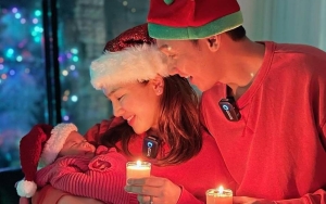 Natal Perdana, Bible Putri Felicya Angelista dan Hito Pakai Dress Merah Super Cantik