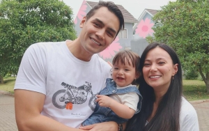 Asmirandah-Jonas Rivanno Ucap Syukur Chloe Genap Satu Tahun di Hari Natal: Tuhan Begitu Baik