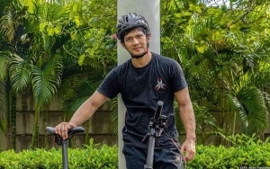 Iko Uwais Beber Perasaan Sebenarnya Ketika Harus Tinggalkan Anak Istri Syuting ke Luar Negeri