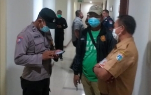 Pasien Transmisi Lokal COVID-19 Omicron di RI Disebut Sempat Tolak Dievakuasi, Begini Kata Polisi