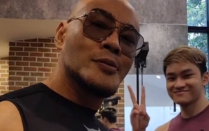 Deddy Corbuzier Pamer Hadiah Ultah Terbaik dari Azka, Sudah Disimpan Sejak 8 Tahun Lalu