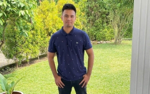 CEO Idaman, Video Frans Kakak Fuji Lindungi Ayah Faisal Hingga Bentak Wartawan Macho Banget