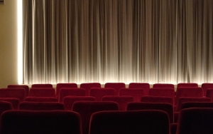 Ada-Ada Saja! Thailand Bangun Bioskop di Pemakaman untuk Hibur Para Leluhur