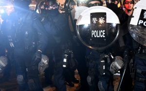 Outlet Media Pro-Demokrasi di Hong Kong Tutup Usai Kantornya Digerebek Polisi