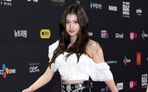 Sana Tunjukkan Profesionalisme Saat Terjadi Insiden di Konser, TWICE Buktikan Nyanyi Live