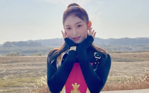Definisi Generasi Milenial, Lucunya Leeseo IVE Kebingungan Hape Bentuk Flip Jadul
