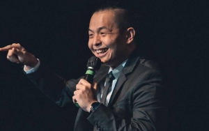 Ernest Prakasa Ceritakan Pengalamannya Pernah Kecopetan di Angkot, Kok Malah Pancing Tawa?