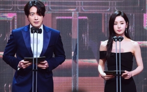 MBC Drama Awards 2021: Lee Joon Hyuk dan Nam Gyu Ri Digoda Seperti Sedang Kencan Buta, Kenapa?