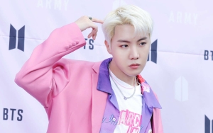J-Hope BTS Sambut Tahun Baru 2022, Potret Keluarga Curi Perhatian