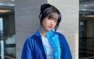 Fuji Gebetan Thariq Halilintar Pamer Foto Unfiltered Super Seksi, Kepang Rambut Mirip Kyle Jenner