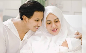 Baby Zhafi Foto New Born Bergaya Ala Ustaz, Fairuz A. Rafiq Doakan Jadi Sosok Mulia Ini