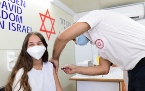 Penelitian di Israel Tunjukkan Dosis Keempat Vaksin COVID-19 Bisa Tingkatkan Antibodi 5 Kali Lipat