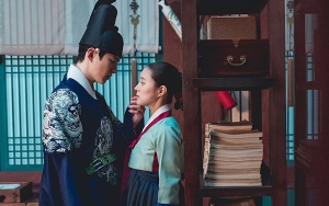 Adu Akting di 'The Red Sleeve', Lee Se Young Sebut Junho 2PM Sebagai Partner Terbaik