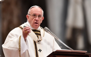 Paus Fransiskus Kritik Pedas Mereka yang Pilih Adopsi Hewan Piaraan Ketimbang Anak