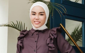Medina Zein Gelar Sayembara Temukan Cincin Berlian-Tas Chanel yang Dihadiahinya untuk Vanessa Angel