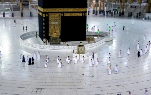 Ratusan Jemaah Umrah Indonesia Berangkat Hari Ini, Kemenag Ungkap Cara Mitigasi Varian Omicron