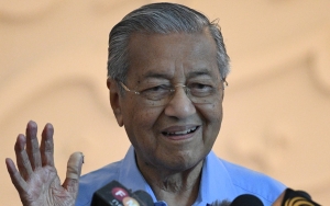 Eks PM Malaysia Mahathir Mohamad Kembali Dilaporkan Masuk RS Jantung