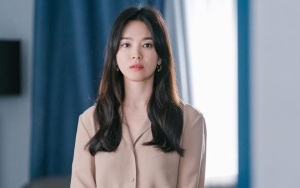 Kemunculan Sosok Hantu Di Samping Song Hye Kyo 'Now, We Are Breaking Up' Curi Fokus