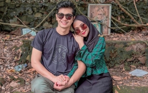 Pamer Momen 'Pacaran' dengan Teuku Ryan, Ria Ricis Tegaskan Hal Ini ke Netizen