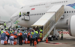 Efisiensi Biaya, Kemenag Tiadakan Social Distancing di Penerbangan Haji