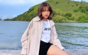 Fuji Sedih Dikatai Star Syndrom-Lontong Usai Judesin Thariq, Foto di Pinggir Tebing Bikin Ngeri