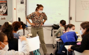 Strategi COVID-19 untuk PTM Kacau, Guru Demo Sebabkan Separuh Sekolah di Prancis Terancam Tutup
