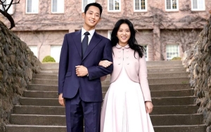 Postingan 'Couple' Jung Hae In dan Jisoo BLACKPINK di Lokasi 'Snowdrop' Bikin Heboh