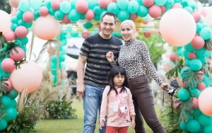 Venna Melinda Temani Ferry Irawan Fitting Baju Pengantin, Konsep Busana Untuk Akad Nikah Terungkap